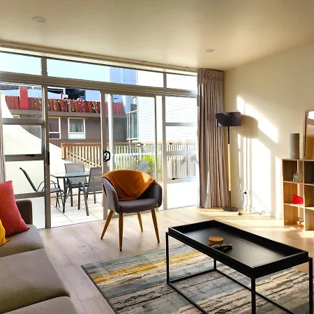 U Suites On Jessie